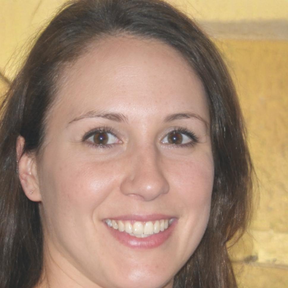 Marina Vásquez, asesora cultural financiera